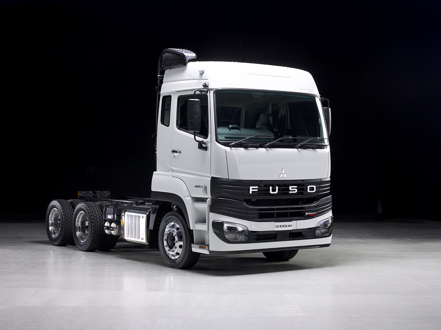 6x4 FUSO Shogun 530hp named as Truck of the Year finalist.