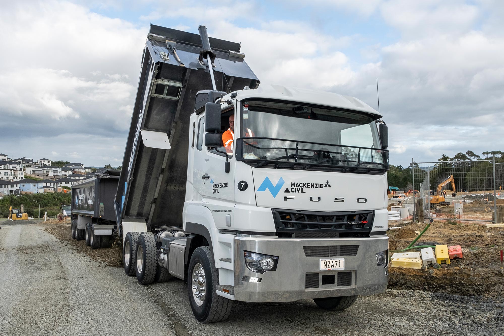 The heavy-duty 510hp Shogun hard at work 