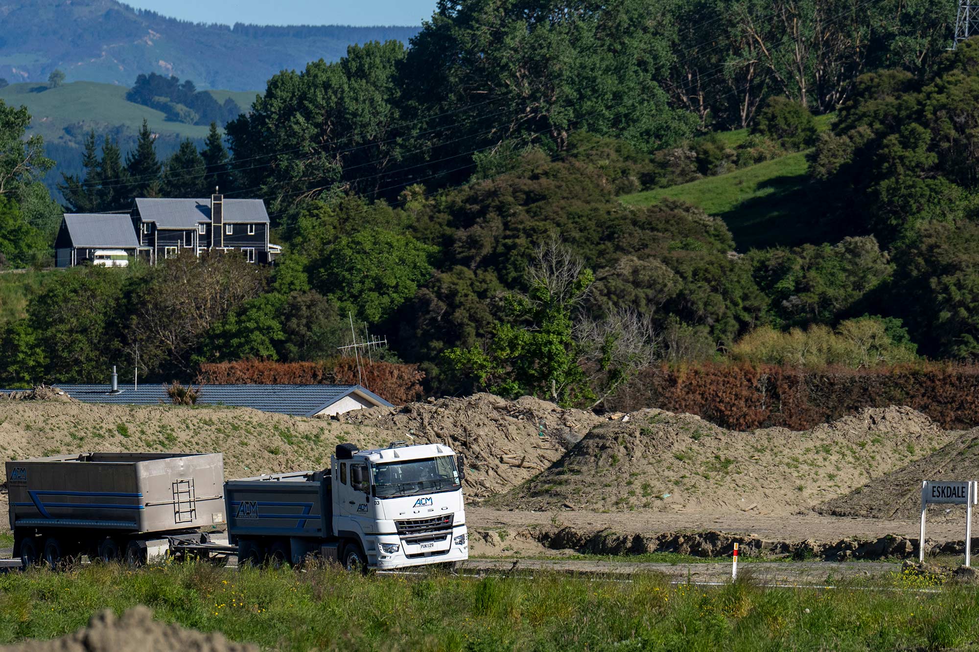 Fuso Shogun 510 on the road 